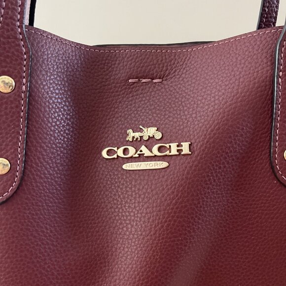 Coach Town Tote in Wine - Picture 4 of 7